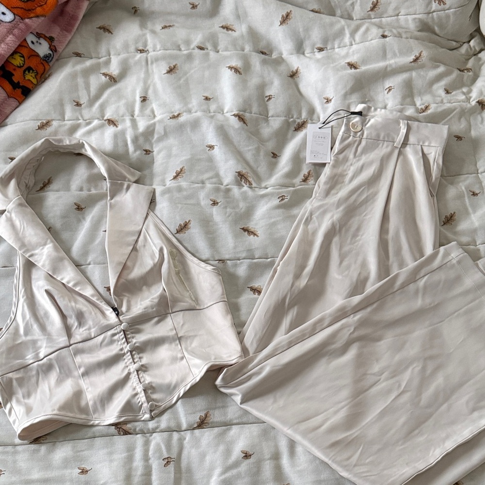 Cider satin cream set